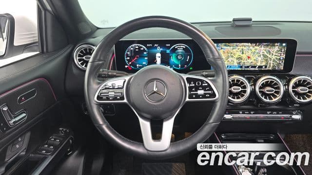 Mercedes-Benz GLB-Class 2020 — Şəkil 14/20
