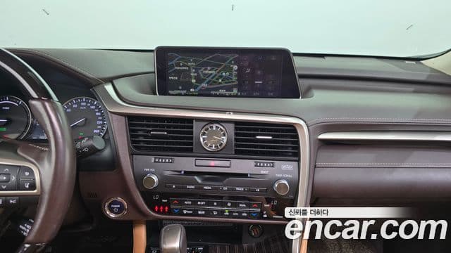 Lexus RX450h 2018 — фото 13 из 20