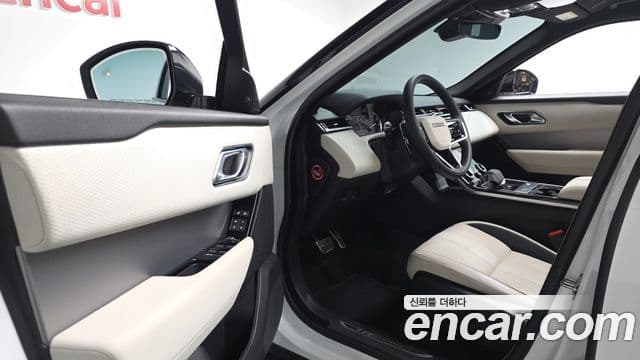 Land Rover Range Rover Velar 2022 — ფოტო 10/20