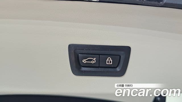 BMW X4 2021 — фото 17 из 20