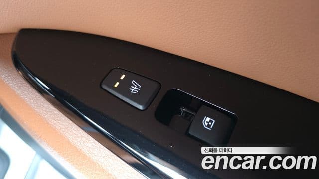 Kia Sportage 2022 — ფოტო 19/20