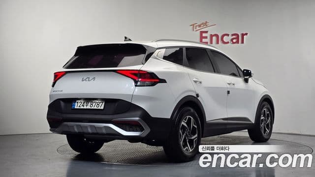 Kia Sportage 2021 — фото 2 из 20