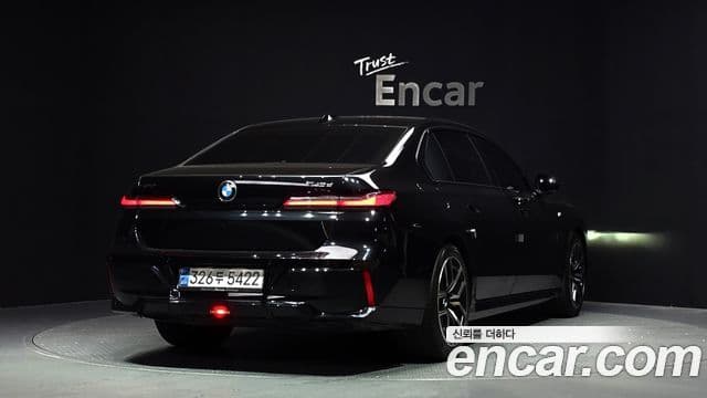 BMW 7 Series 2024 — Şəkil 2/20