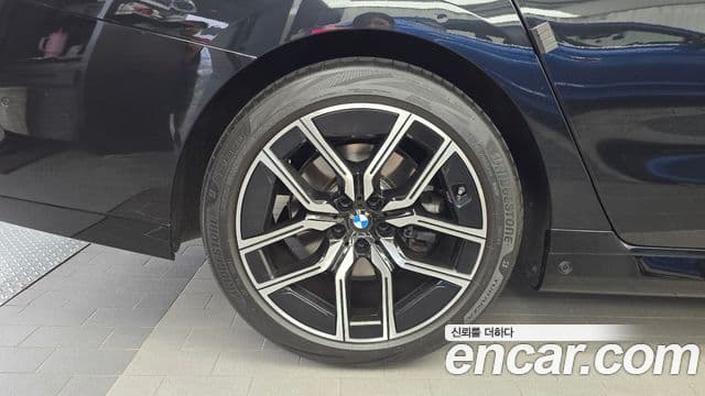 BMW 7 Series 2024 — фото 5 из 20