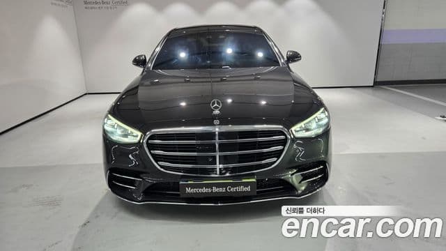 Mercedes-Benz S-Class 2025 — Photo 10/20