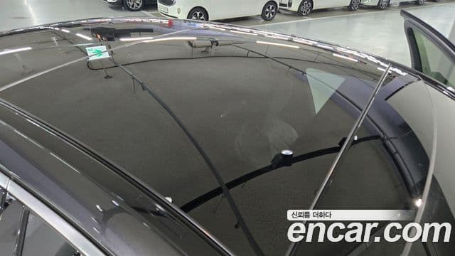 Mercedes-Benz S-Class 2025 — Photo 2/20