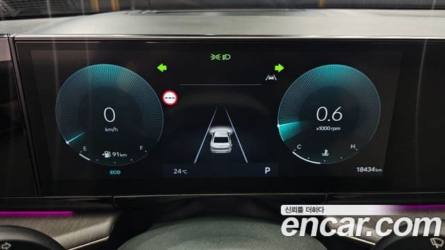 Hyundai Grandeur 2022 — ფოტო 8/20