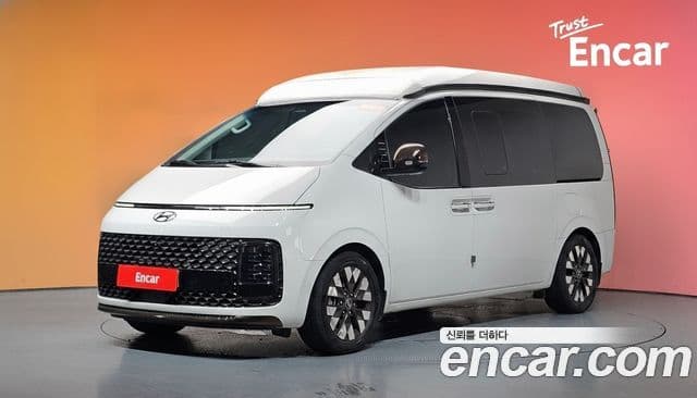 Hyundai Staria, 2023