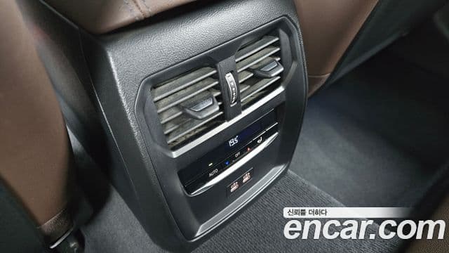 BMW 3 Series 2024 — Şəkil 24/35