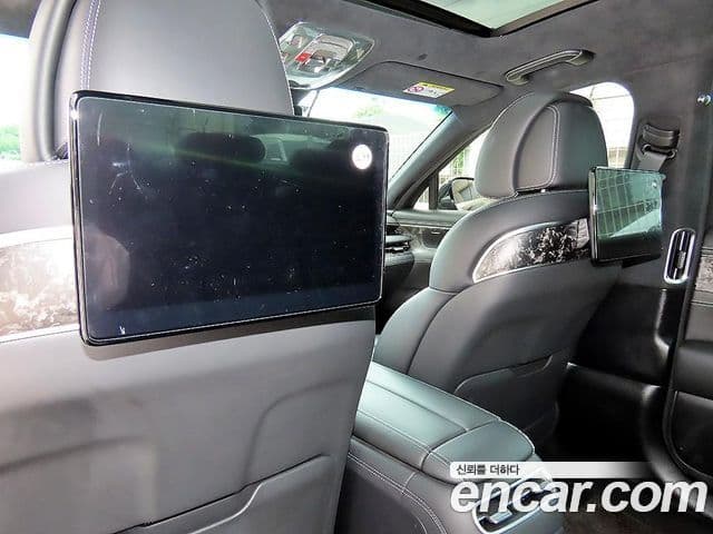 Genesis G90 2022 — фото 14 из 20
