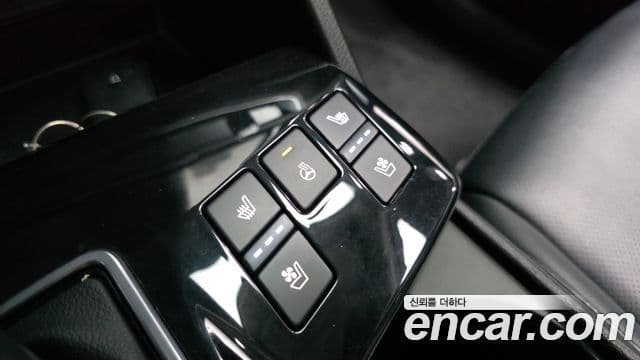 Kia Sportage 2022 — фото 17 из 20