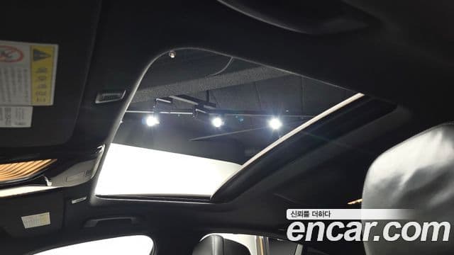 BMW 5 Series 2018 — фото 17 из 20