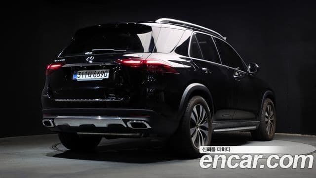 Mercedes-Benz GLE-Class 2025 — Photo 9/30