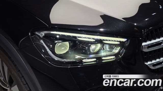 Mercedes-Benz GLE-Class 2025 — Photo 15/30