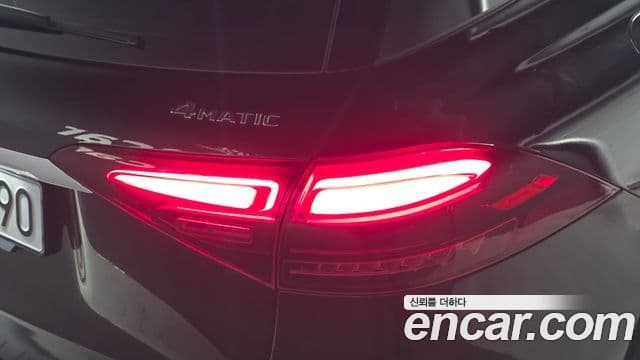 Mercedes-Benz GLE-Class 2025 — Photo 16/30
