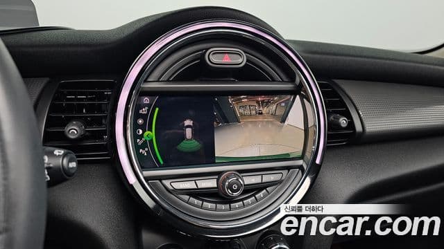 Mini Cooper 2021 — фото 19 из 20
