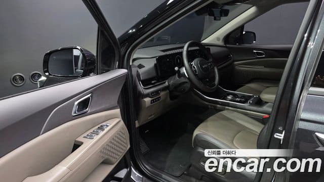 Kia Carnival 2024 — Şəkil 10/20