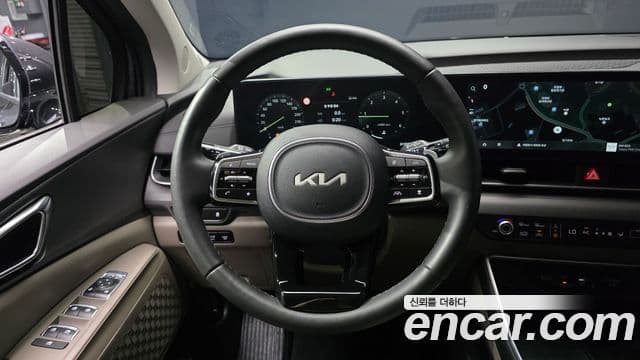 Kia Carnival 2024 — фото 13 из 20