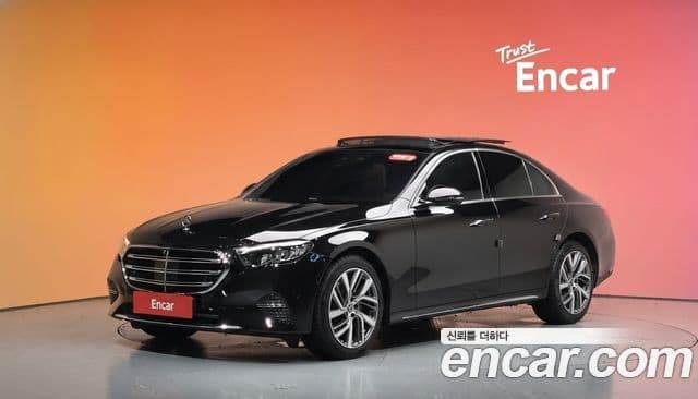 Mercedes-Benz E-Class 2024 — Şəkil 1/20