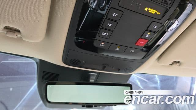 Kia Carnival 2024 — Şəkil 17/20