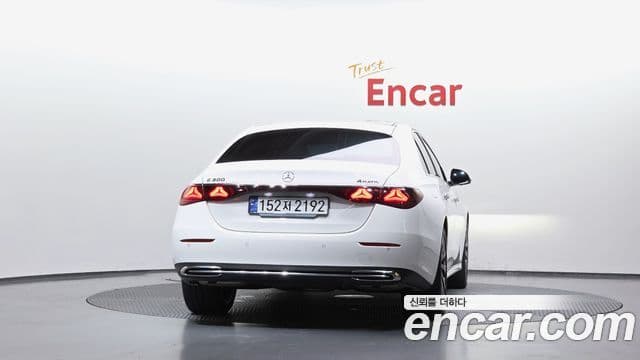 Mercedes-Benz E-Class 2024 — фото 3 из 20