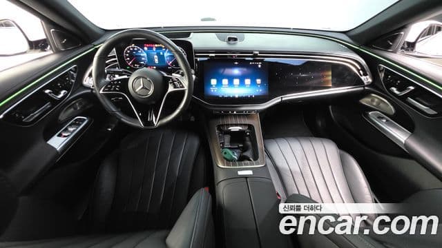 Mercedes-Benz E-Class 2024 — фото 6 из 20