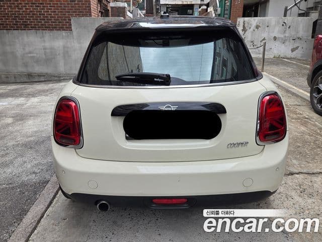 Mini Cooper 2019 — Photo 3/8