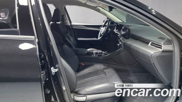 Kia K5 2023 — фото 11 из 20