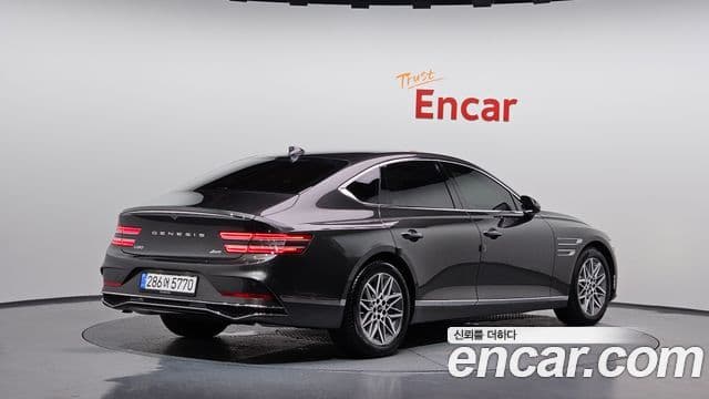 Genesis Electrified G80 2025 — фото 2 из 20