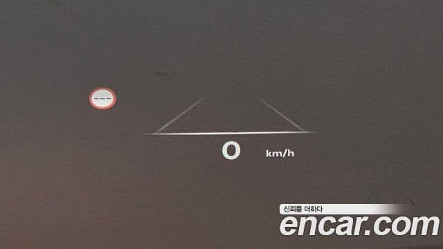 Genesis Electrified G80 2025 — фото 17 из 20