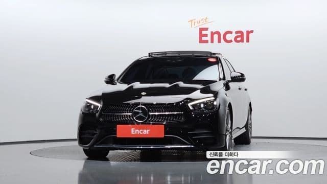 Mercedes-Benz E-Class 2022 — фото 3 из 20