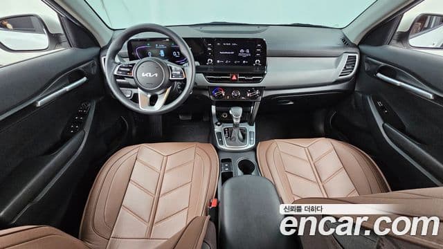 Kia Seltos 2023 — фото 7 из 20