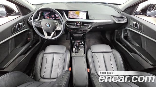 BMW 1 Series 2021 — ფოტო 7/20