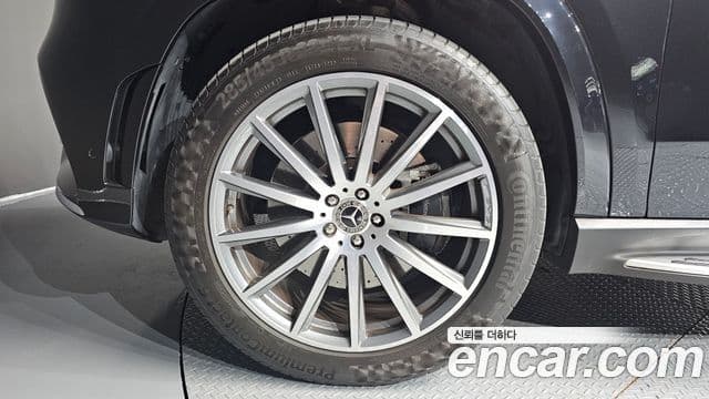 Mercedes-Benz GLS-Class 2023 — фото 5 из 20