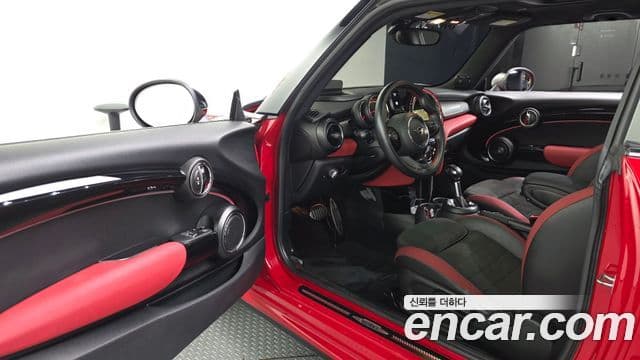 Mini Cooper S 2019 — Şəkil 7/32