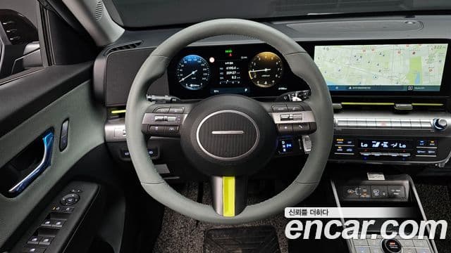 Hyundai Kona 2023 — ფოტო 13/20