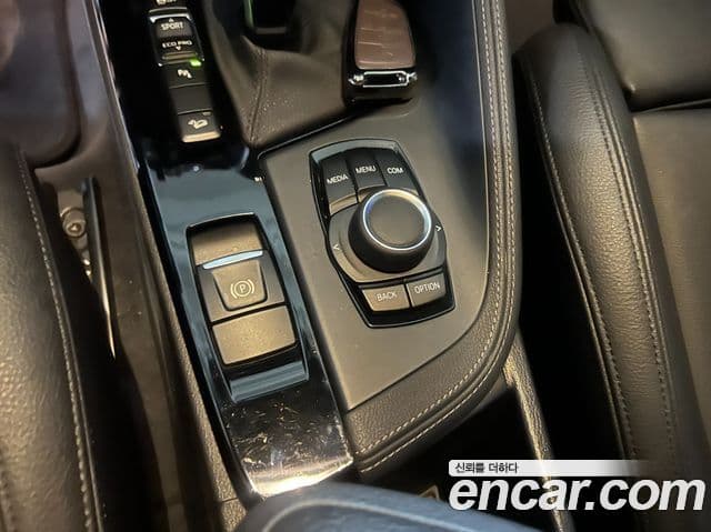 BMW X1 2019 — ფოტო 18/20