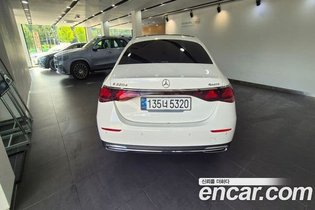 Mercedes-Benz E-Class 2024 — фото 3 из 20