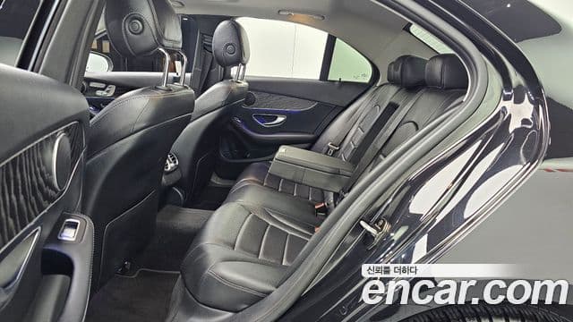 Mercedes-Benz C-Class 2019 — Şəkil 12/20