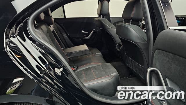 Mercedes-Benz A-Class 2022 — фото 11 из 20