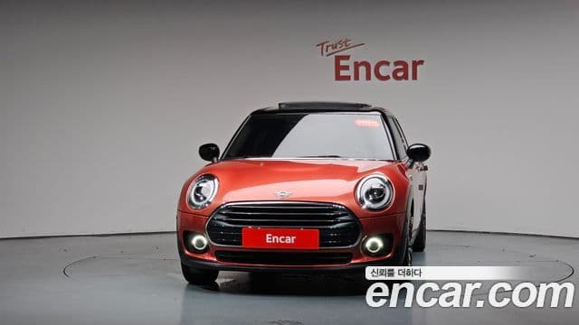 Mini Cooper Clubman 2021 — Фото 3/20