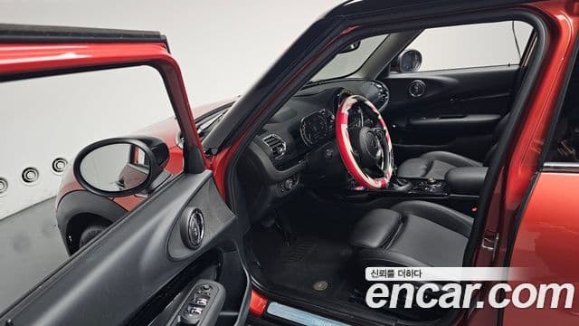 Mini Cooper Clubman 2021 — Фото 10/20