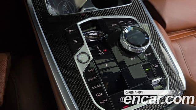 BMW X7 2024 — ფოტო 9/20