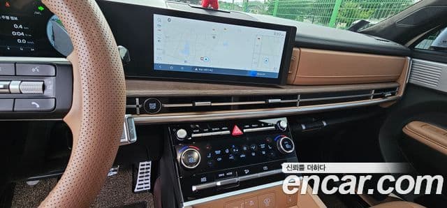 Hyundai Santa Fe 2024 — Şəkil 11/18
