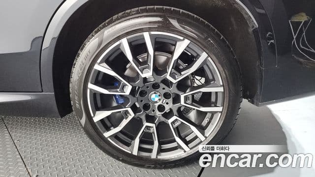 BMW X5 2023 — Photo 26/35