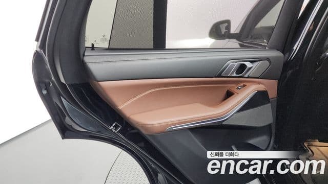BMW X5 2023 — Photo 31/35