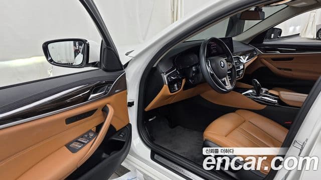 BMW 5 Series 2020 — Şəkil 10/20