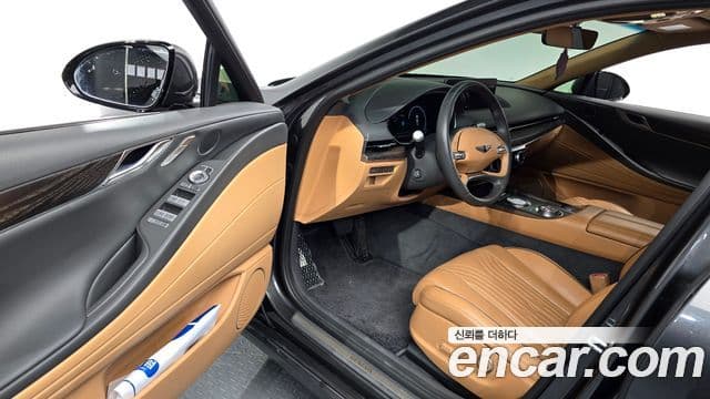 Genesis Electrified G80 2020 — ფოტო 8/20
