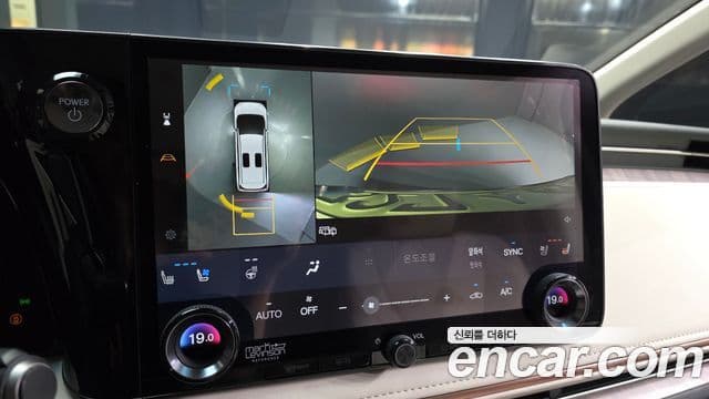 Lexus LM 2024 — фото 14 из 20