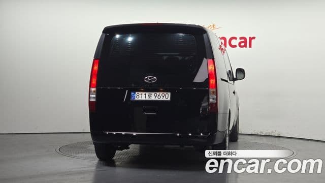 Hyundai Staria 2023 — Şəkil 4/20
